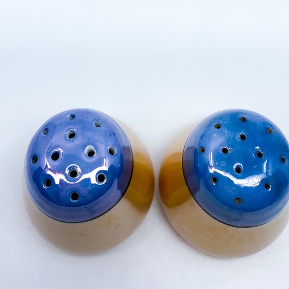 Vintage Lusterware Peach & Blue Ceramic Salt & Pepper Shakers * Made in Japan - Picture 5 of 12